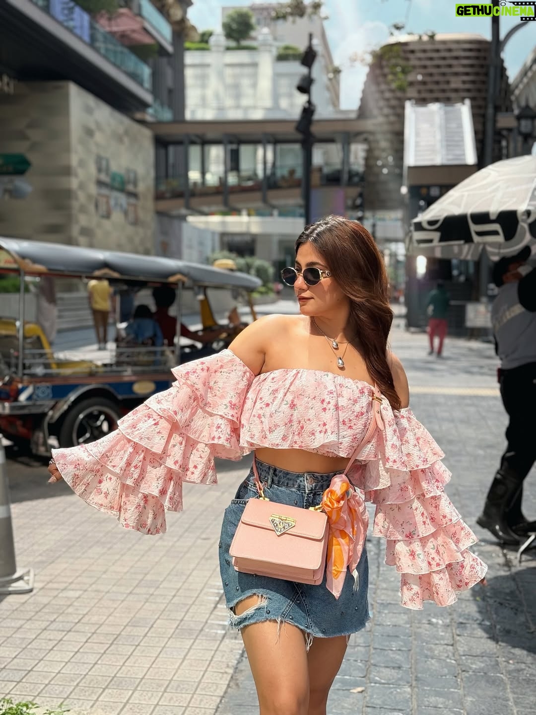 Sonia Verma - 24.4K Likes - 👐 🦋