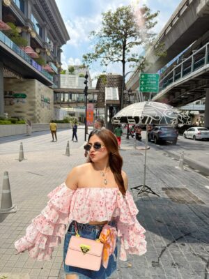 Sonia Verma Instagram - 👐 🦋