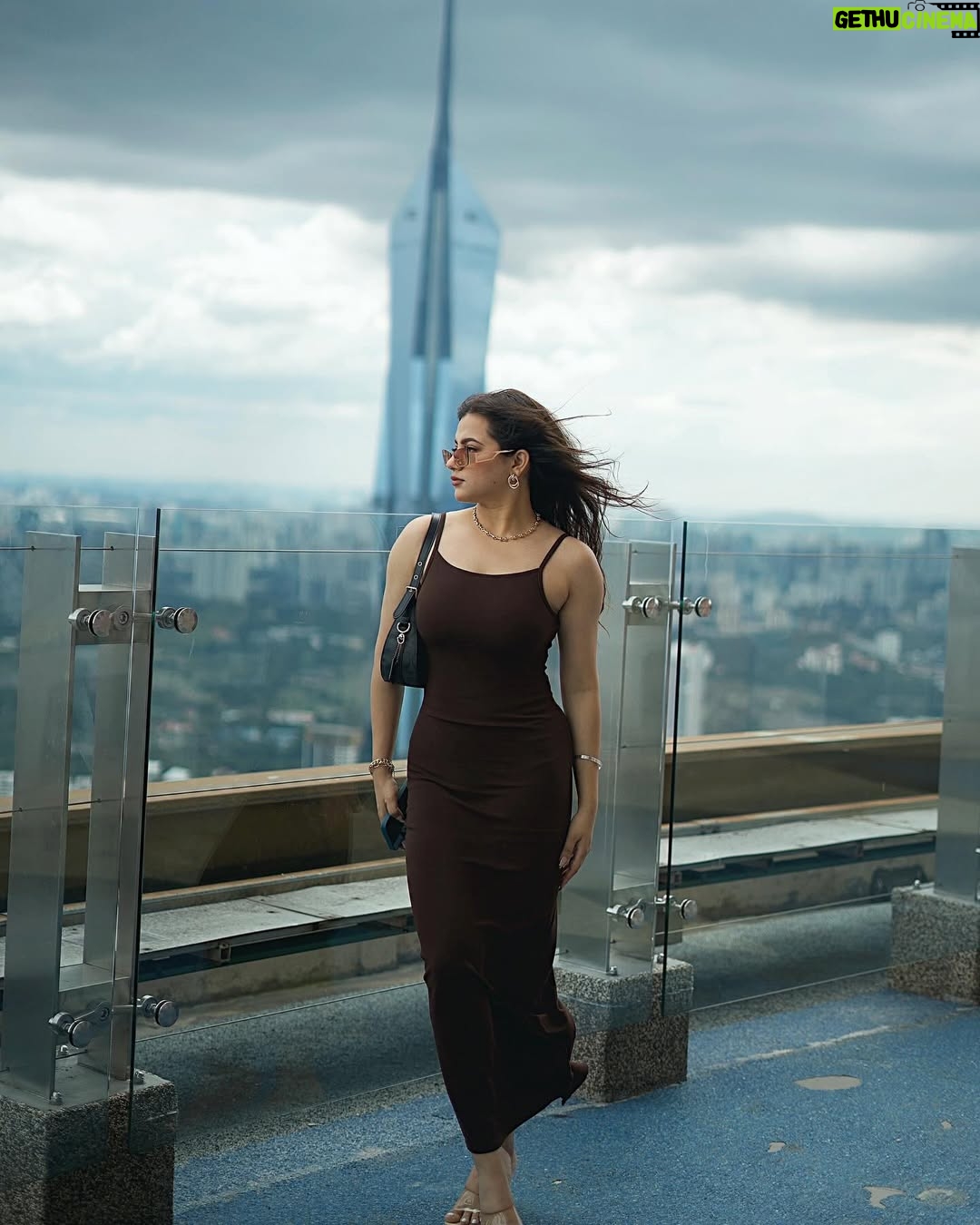 Sonia Verma - 16.1K Likes - Wavy 🤎