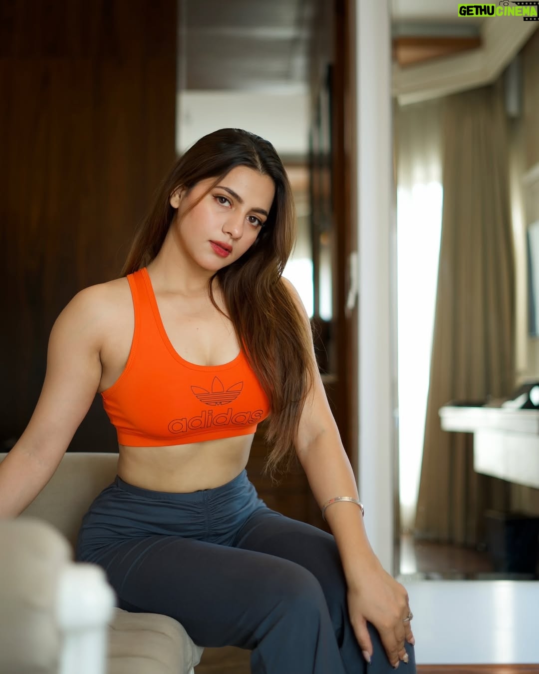 Sonia Verma - 18.5K Likes - Too rare to care.👊👻