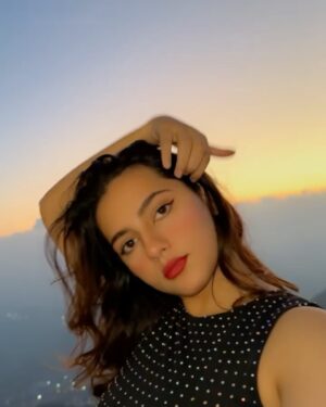 Sonia Verma Instagram - In the arms of nature🥺❤️I found my heaven on earth. 🌍