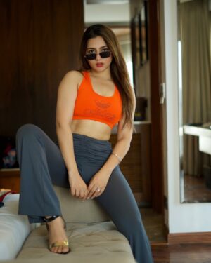 Sonia Verma Instagram - Too rare to care.👊👻