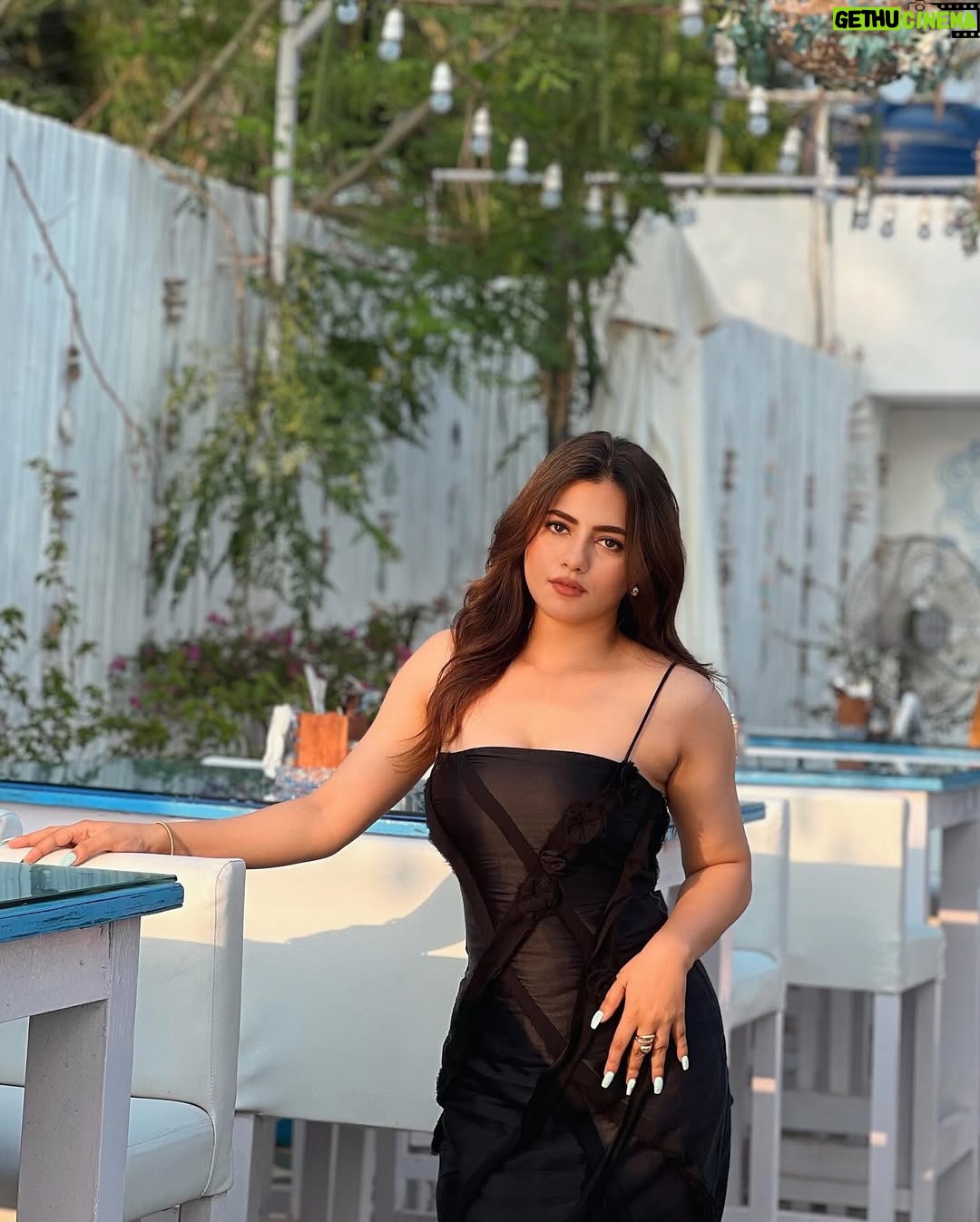 Sonia Verma - 11.1K Likes - A pizza 🍕 kinda day 🫢