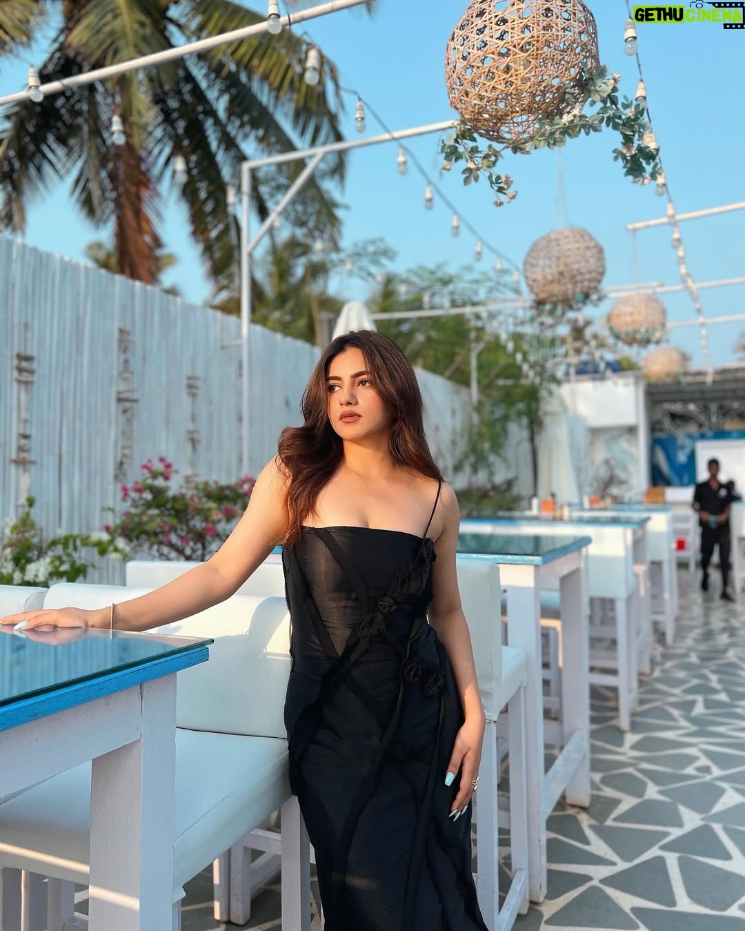 Sonia Verma - 11.1K Likes - A pizza 🍕 kinda day 🫢