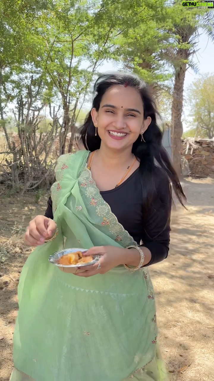 Soniya Meena - 64.1K Likes - कचोरी kha lo 🤤#reelsinstagram #trendingreels #reels #foryou #foryoupage #reelsindia #reelsvideo #viralreels #trending #viral #bmw