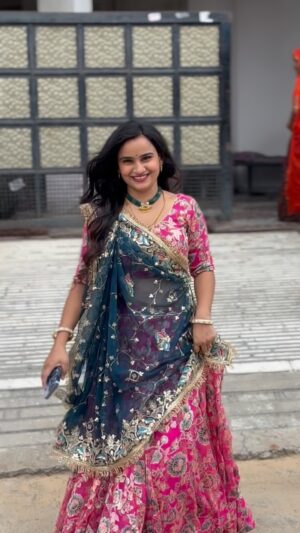 Soniya Meena Instagram - Meri jaan🥰 #reelsinstagram #trendingreels #reels #foryou #foryoupage #reelsindia #reelsvideo #reelsvideo #viralreels #trending #viral #reelslover #foryoupage