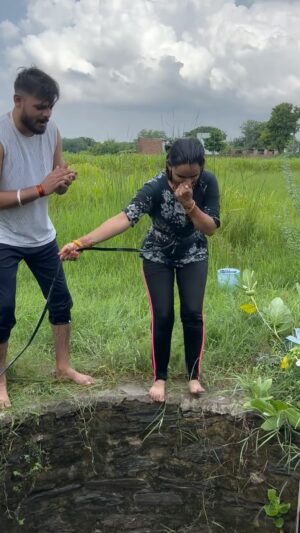 Soniya Meena Instagram - Garmi ke din #reelsinstagram #trendingreels #reels #foryou #foryoupage #reelsindia #reelsvideo #viralreels #trending #viral #BMW