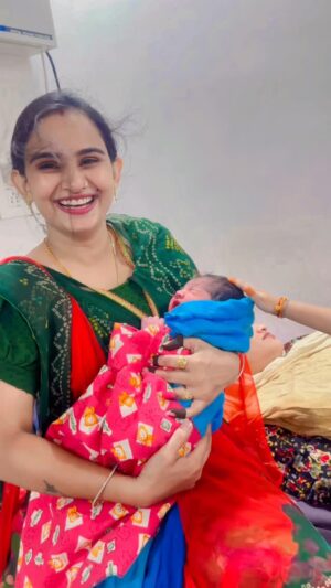 Soniya Meena Instagram - Laxmi aayi🥰 #reelsinstagram #trendingreels #reels #foryou #foryoupage #reelsindia #reelsvideo #viralreels #trending #viral #reels #reelslover #reelfeelit #reelvideo #reelinstagram❤️ #reelsteady