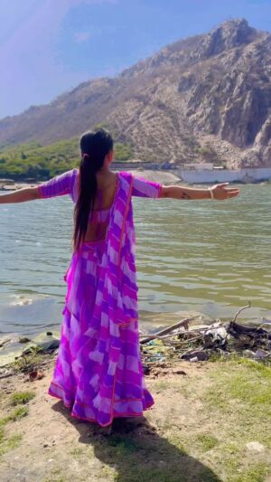 Soniya Meena Instagram - Jannat🥰#reelsinstagram #trendingreels #reels #foryou #foryoupage #reelsindia #reelsvideo #viralreels #trending #viral #reelsl #reelslovers #reels #reelitfeelit #reelsvideo #reelsinsta #reeitfeelit