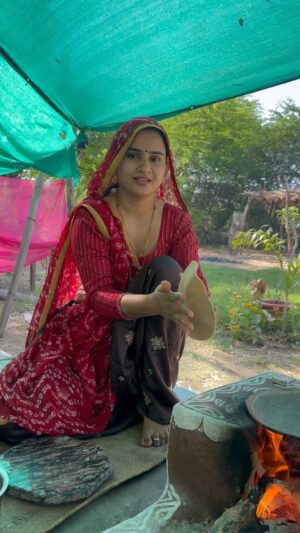 Soniya Meena Instagram - Comments 👍🏻#reelsinstagram #trendingreels #reels #foryou #foryoupage #reelsindia #reelsvideo #viralreels #trending #viral #newreel #tredingreels #reelslovers #viral