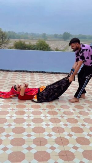 Soniya Meena Instagram - Barrish ❤️ masti 😅 #reelsinstagram #trendingreels #reels #foryou #foryoupage #reelsindia #reelsvideo #viralreels #trending #viral #bmw
