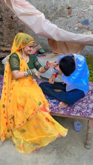 Soniya Meena Instagram - Happy Raksha Bandhan🥰 @mahesh__meena__03 #reelsinstagram #trendingreels #reels #foryou #foryoupage #reelsindia #reelsvideo #viralreels #trending #viral #reelslover #reelitfeelit #reelfeelit #reelexplore
