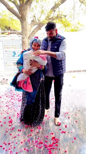 Soniya Meena Instagram - Memories 😢 #reelsinstagram #trendingreels #reels #foryou #foryoupage #reelsindia #reelsvideo #viralreels #trending #viral #bmw