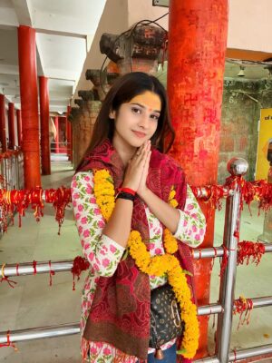Soniya Official Instagram - Har har Mahadev 📿🌸❤️
#photo #instagood #explor #ujjain
