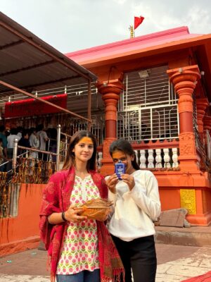 Soniya Official Instagram - Har har Mahadev 📿🌸❤️
#photo #instagood #explor #ujjain
