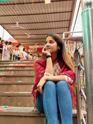 Soniya Official Instagram - Har har Mahadev 📿🌸❤️
#photo #instagood #explor #ujjain