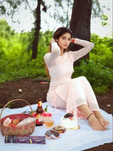Actress Soniya Official HD Photos and Wallpapers September 2025