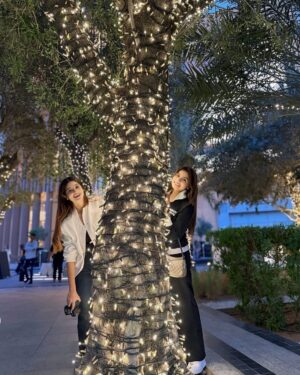 Soniya Official Instagram - Habibi come to Dubai ❤️✈️
#photo #instagood #explor