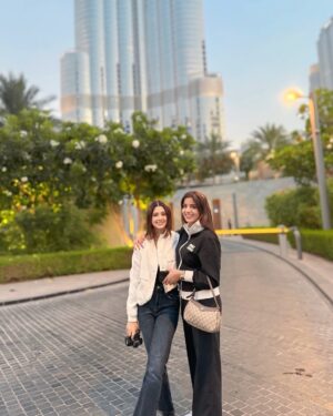 Soniya Official Instagram - Habibi come to Dubai ❤️✈️
#photo #instagood #explor