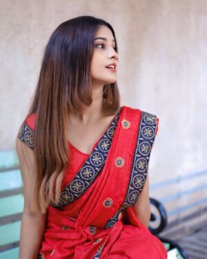 Soniya Official Instagram - Tumchi marathi mulagi ❤️
#reels #explore #instagood
