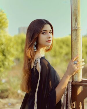 Soniya Official Instagram - Aaine ki nazar lag na jaaye kahi 🙈🥀
#instagood #explore #photo