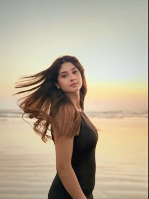 Soniya Official Instagram - Ye Shahil aur samundar 🌊🦋
#photo