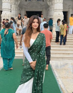 Soniya Official Instagram - Chodo duniya ki tension aur drama
Mere saath bolo (hare Krishna hare rama🌸🙏🏻)
#photo #explore #instagood