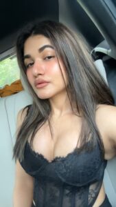 Actress Soniya Singh Khatri HD Photos and Wallpapers May 2025