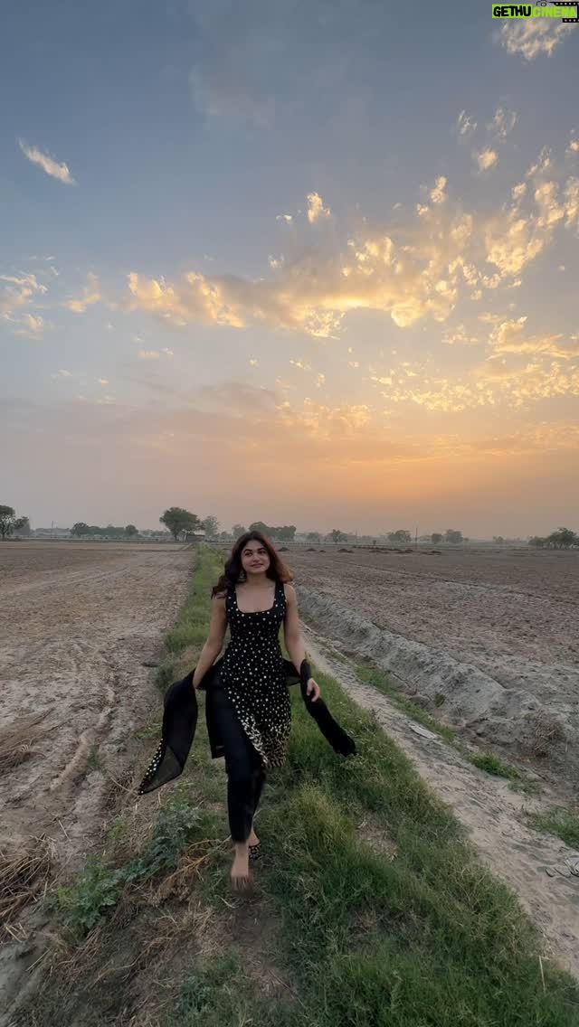 Soniya Singh Khatri - 240.1K Likes - ✨