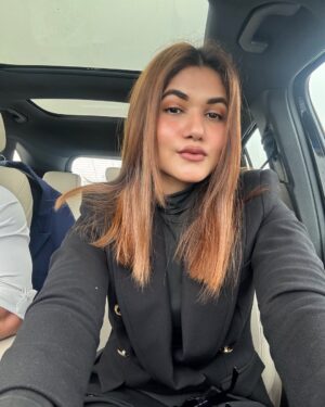 Soniya Singh Khatri Instagram - 🤷🏾♀️