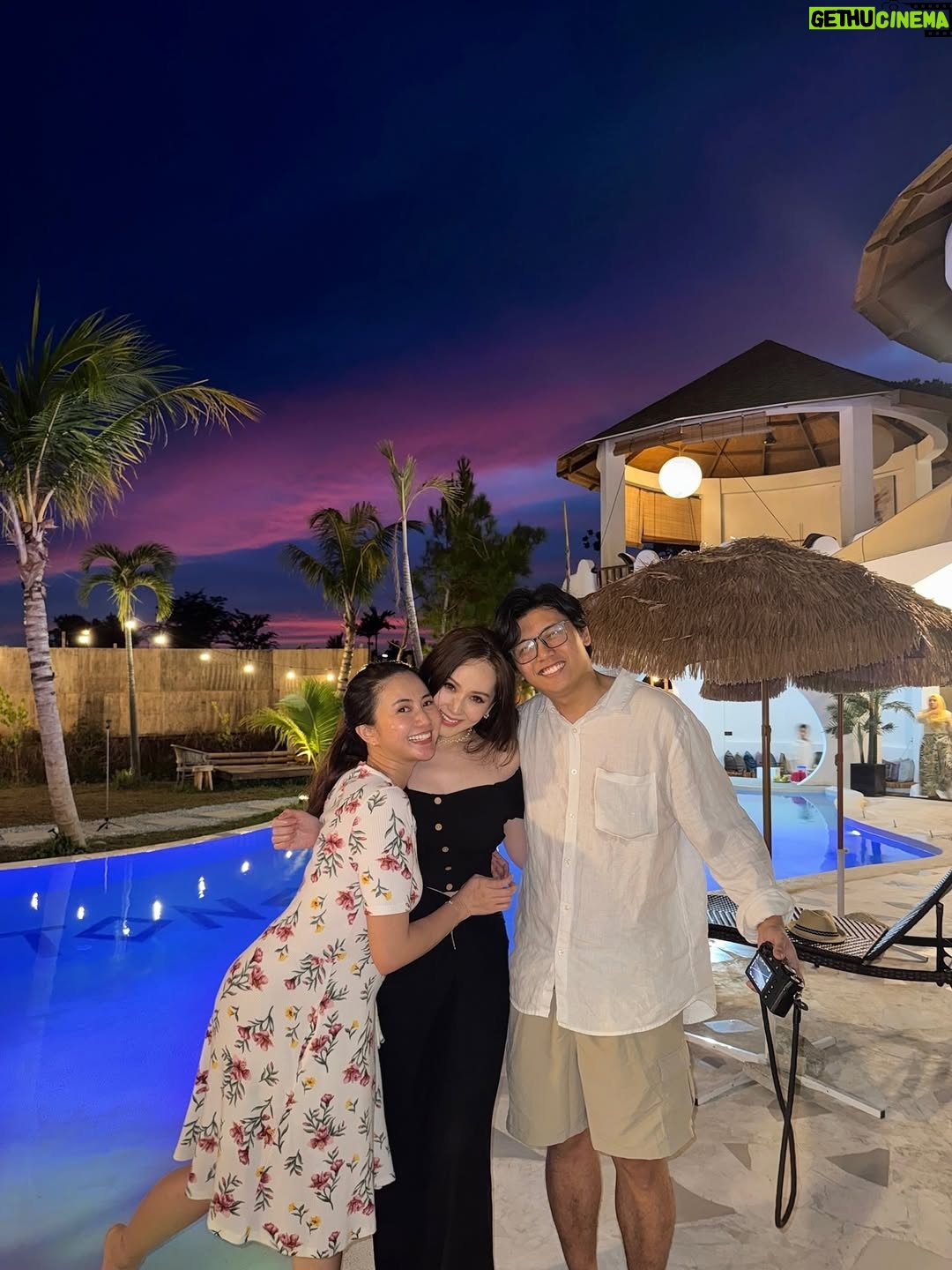 Sophia Albarakbah - 11.5K Likes - So blessed to have them 🥰.