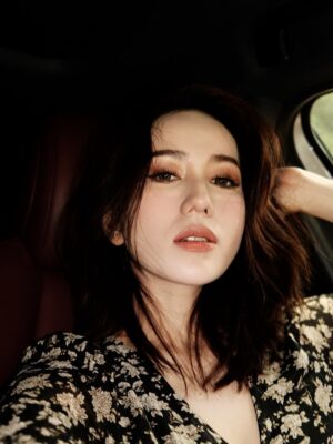 Sophia Albarakbah Instagram - Hi