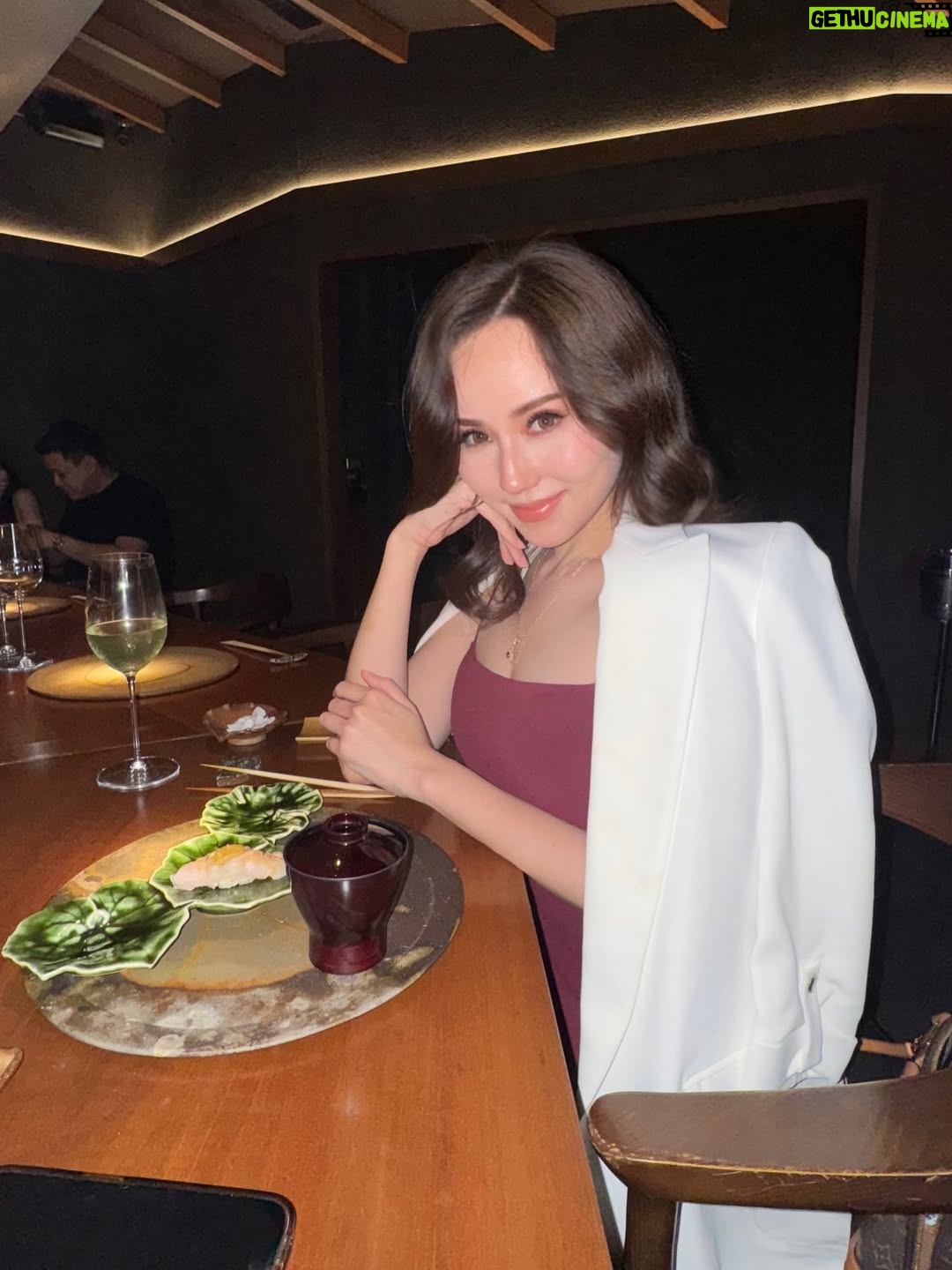 Sophia Albarakbah - 12.6K Likes - @}—— 
<3