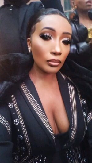 Sophie Ndaba Instagram - Hello August📌👑💃🙏🏼
#constitutionhill #Awards
#womensmonth
Glam by @mm_exotic_salon 🤍🤍🤍🤍🤍🤍🤍🤍