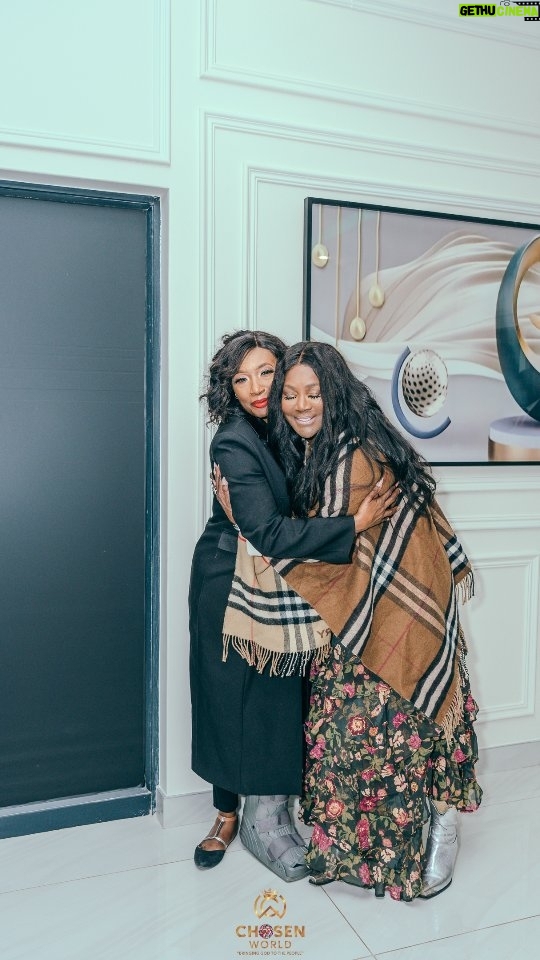 Sophie Ndaba - 3 Likes - Oh what an awesome time we had on Friday night @chosenworld_tv .
We were honoured to be in the presence of @iamdrjuanitabynum 
The  power holy sprit was in the house💫🙌.

Thank you to our hosts of the conference and leaders of our church ,@witnessacts and @tsholoacts🙏🏼

Our lives will never be the sane again!

If you missed out on our Fridays conference, join us TONIGHT for our ONE NIGHT WOMENS SUMMIT💥
@chosenworld_tv  6pm.
Let me Guarantee you, your life will never ever be the same again. 
See you tonight!🙌🤍

#godsfavouritedaughter
#ministry
#mygod