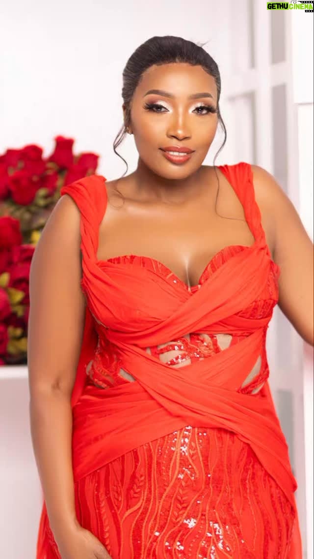 Sophie Ndaba - 3 Likes - Happy Saturday Wonder Women❣️
Thank you for Prioritising U.

Last week this time we were getting ready for the amazing Panelits, Entertainers and Fashion Show🌹❣️ Not forgetting our 5 course Plated meal, curated by the amazing @chef_mvula  just before jetting off to Singapore that same evening.
 We love you my Queen❣️

What im learning as I embark on this Healing Journey. NOT EVERYONE is happy for you Or warms up to your Restoration. No.

I got a call from @citypress newspaper yesterday. Here i was thinking they would say "next year we will join in and be your media partner and empower women😅"
Oh NO They called to say . "With your broken  healing Ankle. Someone called us to complain that you did not personally attend to them but Celebs at your @shesawonder_africa event last week" 🙃 How? When 90% guests were regular healing women. 
  2nd question was Your guest had no information and you did not start formal proceedings  at the exact time on invitation😅 how ?
when its a summit/Lifestyle event where there's @chef_mvulas harvest table and our drink partners Welcome Cocktails & photosessions?😅does @citypress know what happens at lifestyle summits🫤 Ok so how did this guest arrive with no info but knows our running order? Its not a conference honey, not a Register n sit. U Network!
Oh n the last one, i was not there.APPARENTLY I arrived Much Later ? Where was i ?😅 that was the ultimate weirdest  cutest one 🤣I rest my case. I must open a Eventing Masterclass just to teach those that need to know lifestyle summit process. @citypress go crazy honey at this rate u can say Im on Drugs n Passed out n youll write becase u can!
Let me tell you,Well meet in court. Ill make sure you never mess with Women Fighting to HEAL.
 U need a silly story to sell? LESELE. Do u know Pain & Loss?🥺
 Dont mess with my fathers Project. I warn u. Not with his annointed daughter! Ive seen it all have been on the worst Headlines!😅All the best with your Stupid Trivial story.
Dont think you can meddle with this project. This one belongs to God! 💫🙌

Wonder Women #SAW 2025 is under attack ALREADY honey🙌🤞. We already know its going to be levels!😅
Standby for @shesawonder_africa 2025💃