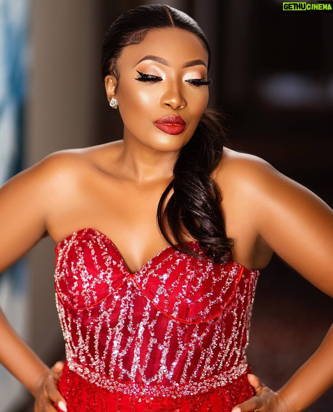 Sophie Ndaba - 3 Likes - Lord we need more, Definitely more of You and Less of Us.🙌🙏🏼🤍
Thank you Lord  for this New Season , may you grant us the Grace to seek you first as we will always find you, and you will Bless us , all the days of our lives.🙌 JEREMIAH 29:11-13. Amen🙏🏼
🌷🪻🌼🌺🪷🌷🪷🪻🌷⚘️🌺

Happy spring day Angels🌼

Just the other night out i looked fab  Thanks to my fab Queens 👑
👗 @luxurybydesignsandton
💄 full glam @m_m_exoticsalon

Standby for the 2nd Annual @shesawonder_africa
Its a #MeAndMyGodProject
DOWNLOADING THIS WEEK!💃👑 God is in this healing Story🙌💃
" Reignite the Fire in You " #SAW⚘️