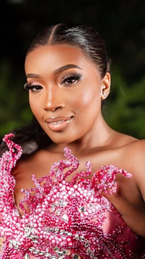 Sophie Ndaba Instagram - Throw back to @glamour_sa women of the year awards '24
What a fab time we had🥂💫
We laughed, danced and celebrated glamour women!💃
#WOTY24
#glamourwoty24
#godsfavouritesaughter
#KingSophie👑
Thank u glam fam 💕
👗@otiz_seflo and
👑@pat_perfect_beauty_palace