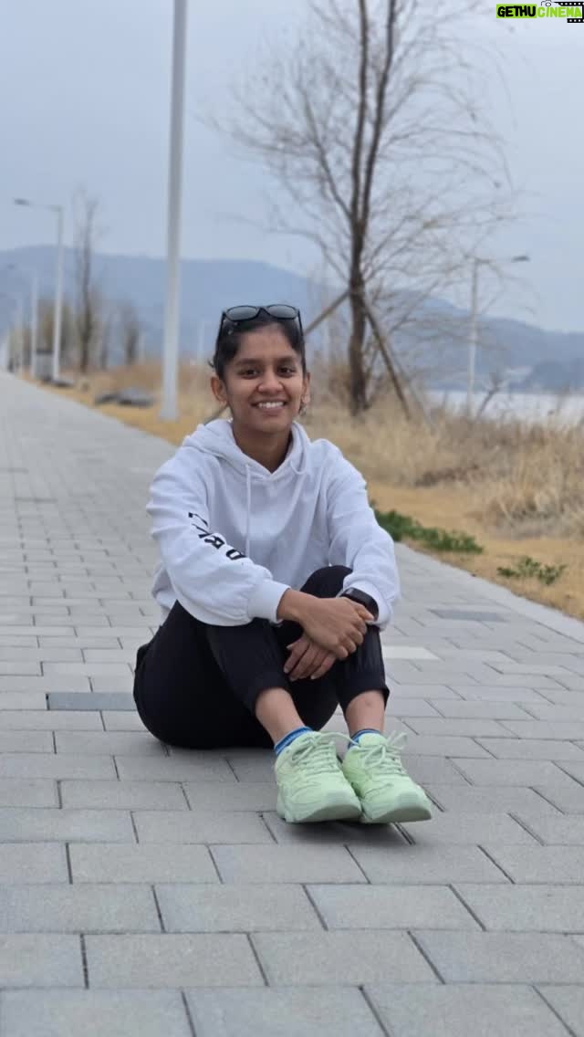 Sreeja Akula - 2.9K Likes - "Sometimes the best memories are the most random ones."

#RandomMemories #CapturedMoments #UnfilteredLife
#SpontaneousVibes #UnexpectedJoy #LifeUnscripted
#InTheMoment #RealLifeMagic #MessyAndBeautiful #NoFilterNeeded