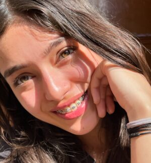 Srishte Kalia Instagram - Aankhen vo baatein 🙈

#thegirlfromhimachal 
#instagram #instadaily #instapost #post #instafeed #picturedump #random #sunkissed #goldenhour #explorepage #fyp #foryoupage #trend
