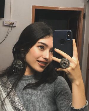 Srishte Kalia Instagram - Sliver saree picture dump 🤌🏻

@bhoomii.sings  i wanted to post it to your audio of the same song but couldn’t find it 🫠

#thegirlfromhimachal 
#instagram #instagood #instafeed #feedfeed #post #post #model #picturedump #explorepage #explore #explorepage✨ #fyp #foryoupage #foryou #trend #trendy mn