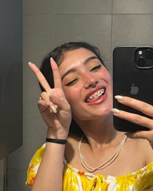 Srishte Kalia Instagram - I’m still so strange and wild 🌤️

#thegirlfromhimachal 
#instagram #instagood #instafashion #instapost #post #newpost #instafeed #random #pictureoftheday #picturedump #explore #explorepage #foryou #foryoupage #fyp
