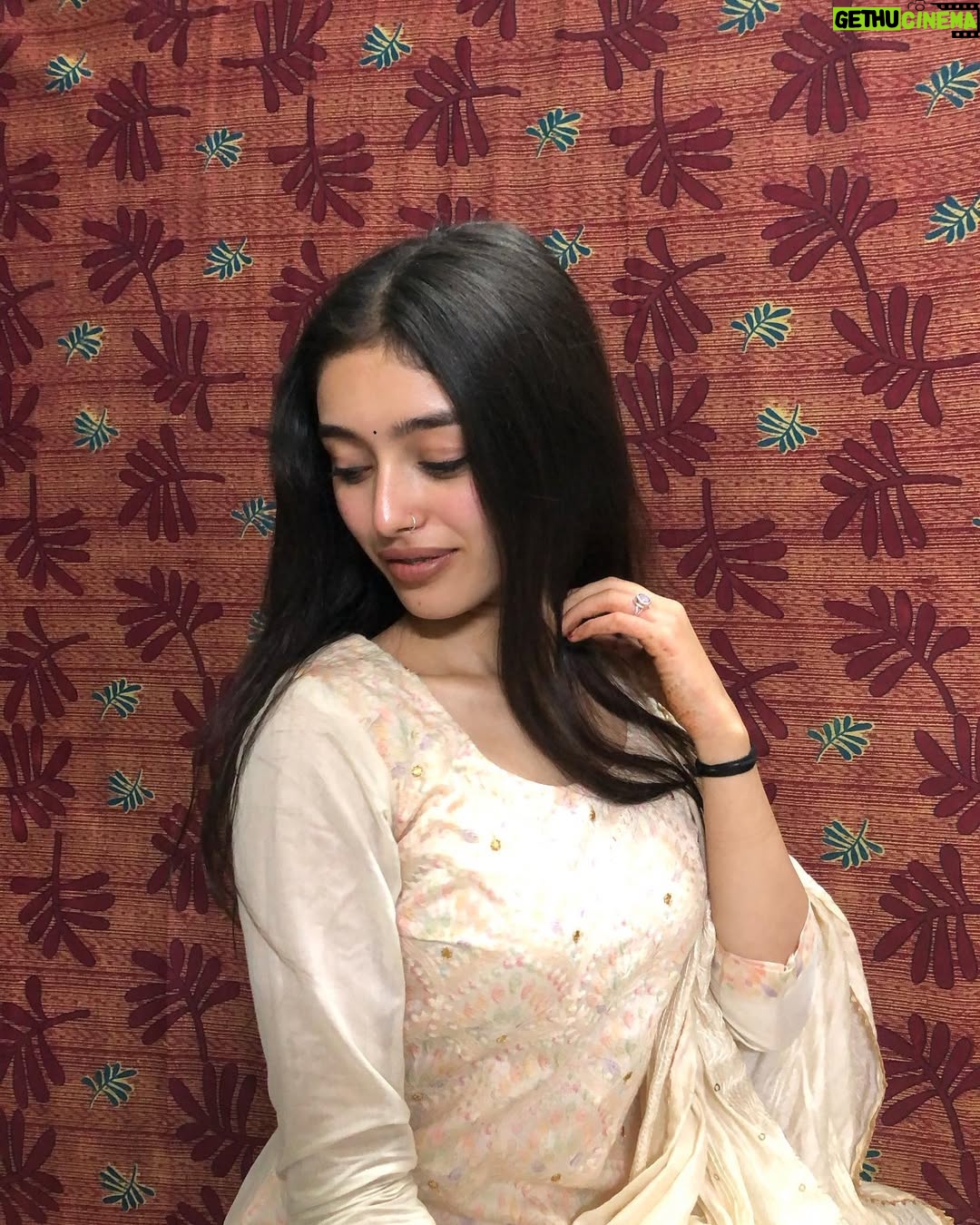 Srishte Kalia - 17.4K Likes - That picture dump 🥹
.
.
#thegirlfromhimachal 
#instagram #instadaily #instagood #instadaily #instalike #instapost #feed #post #picturedump #random #explorepage #explore #fyp #foryoupage