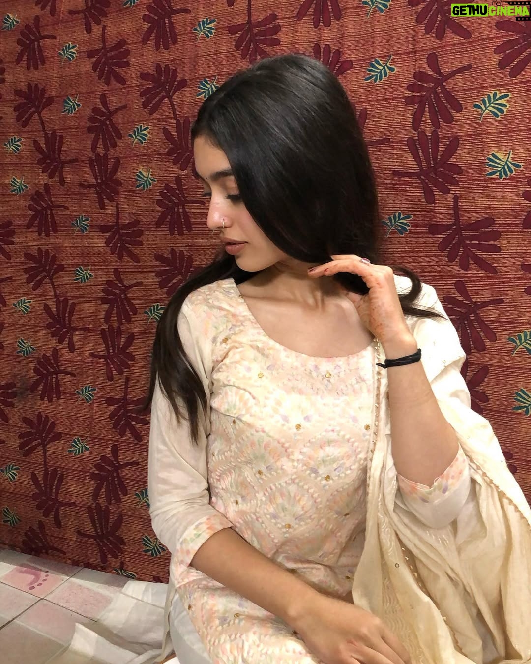 Srishte Kalia - 17.4K Likes - That picture dump 🥹
.
.
#thegirlfromhimachal 
#instagram #instadaily #instagood #instadaily #instalike #instapost #feed #post #picturedump #random #explorepage #explore #fyp #foryoupage