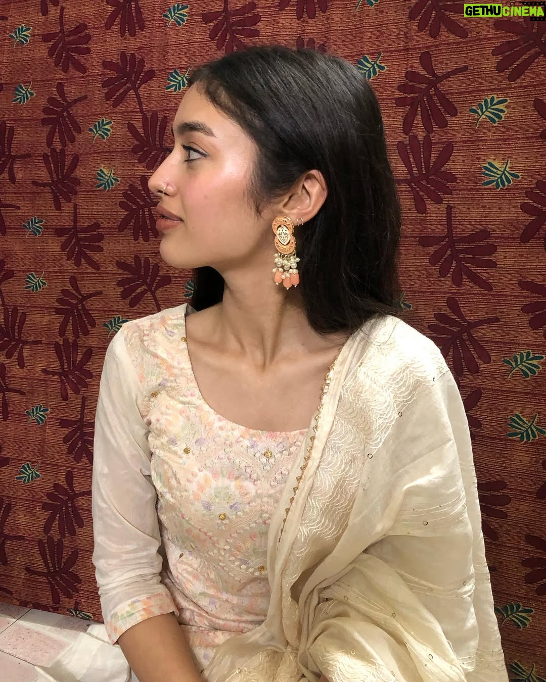 Srishte Kalia - 17.4K Likes - That picture dump 🥹
.
.
#thegirlfromhimachal 
#instagram #instadaily #instagood #instadaily #instalike #instapost #feed #post #picturedump #random #explorepage #explore #fyp #foryoupage