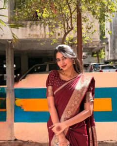 Srushti Ambavale Most Liked Photos and Posts