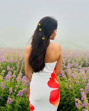 Srushti Ambavale Instagram - She’s flowers and fire 🔥
Outfit: @western_ethnic_store
#instagood #instagram #photooftheday #photography #explore