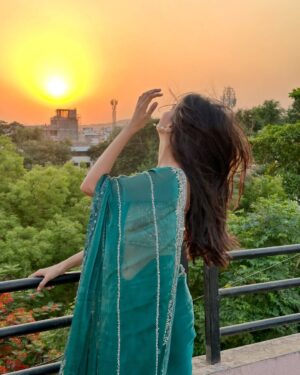 Srushti Ambavale Instagram - 🐉🔫
Saree : @anvi_collection_mumbai
