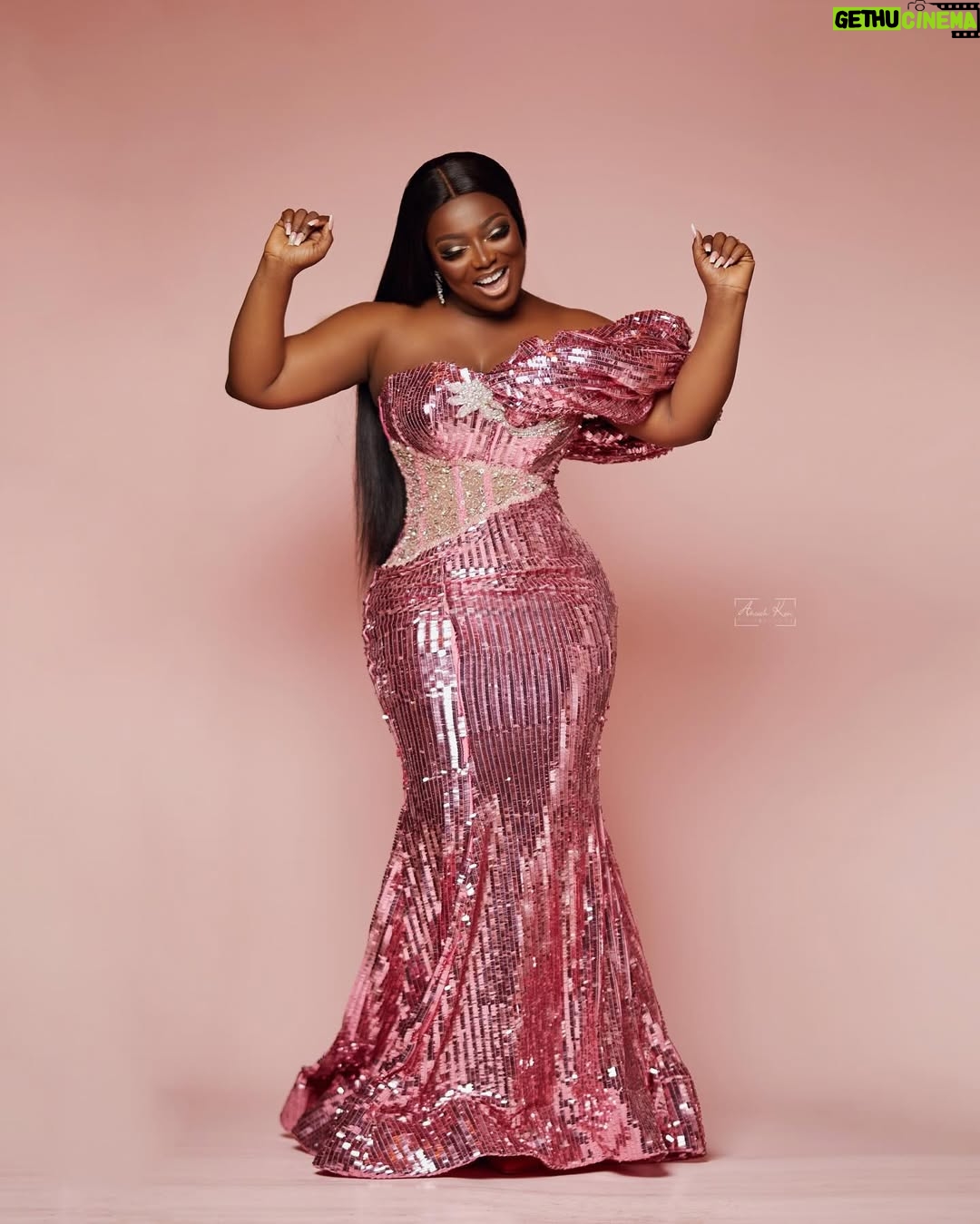 Stacy Amoateng - 1.5K Likes - Be content with what you have;
rejoice in the way things are.
When you realize there is nothing lacking,
the whole world belongs to you.

Restoration is here

Outfit @quophiakotuahghana 
Make up @nancyblaq 
Hair @hairduties 
Hair stylist @hairmate.gh 
Photographer @ansahkenphotography