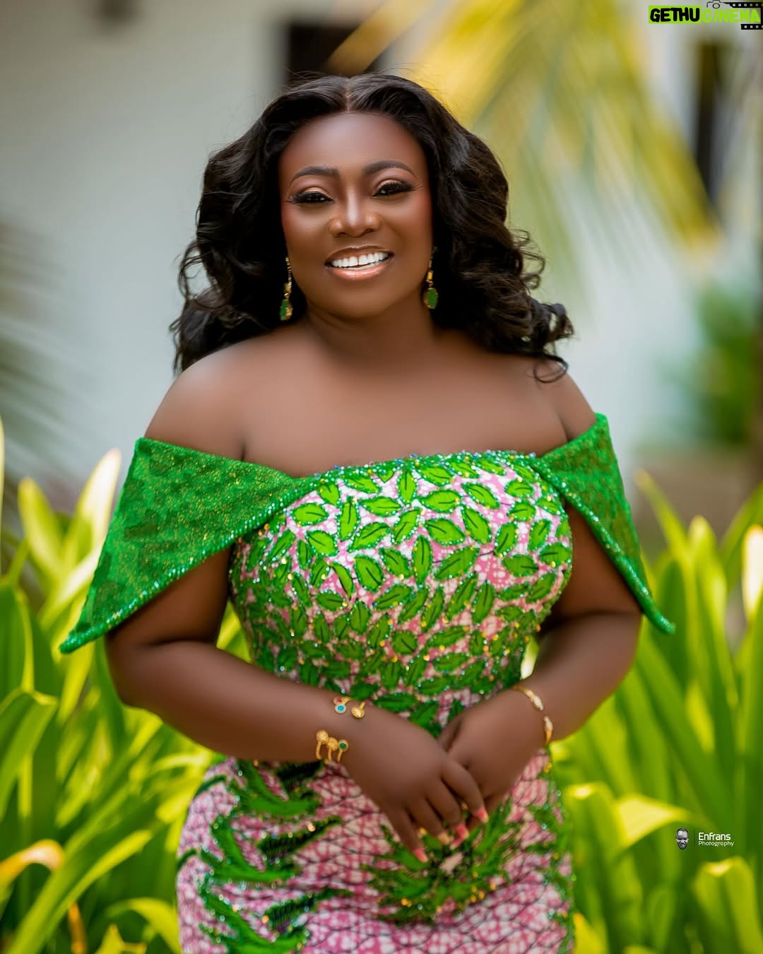 Stacy Amoateng - 1.7K Likes - Nyankonton